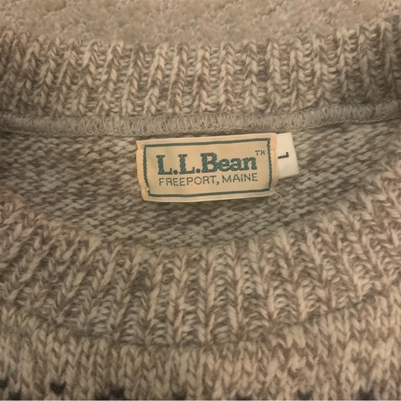 Vintage LL BEAN Wool Fair Isle Sweater Light Beige Blue and Red Size Large - Picture 2 of 7